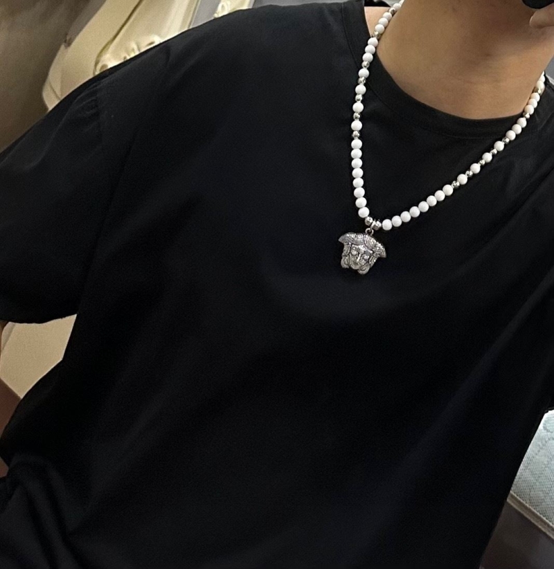 VERSACE